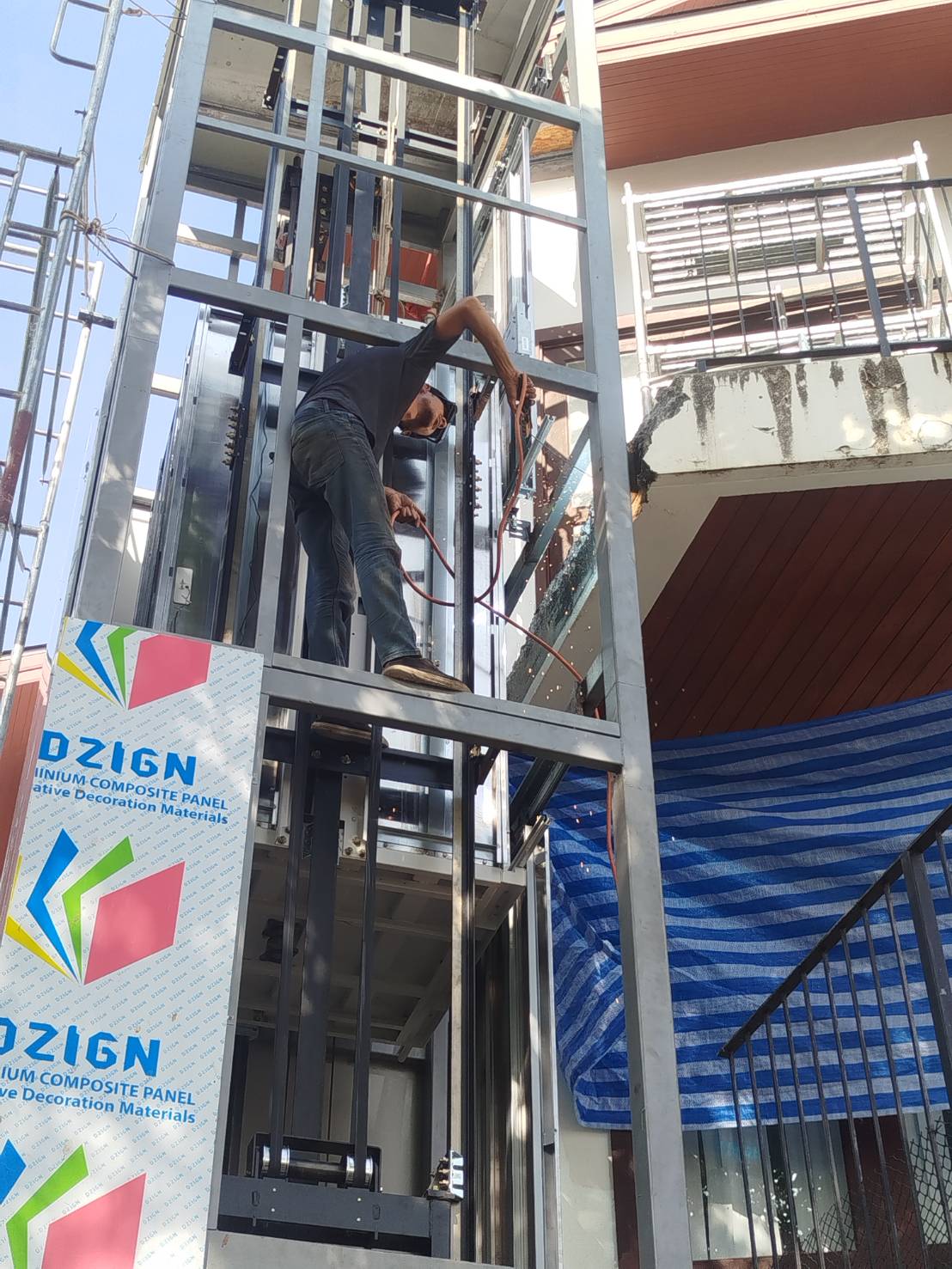 STRUCTURE ELEVATOR 22